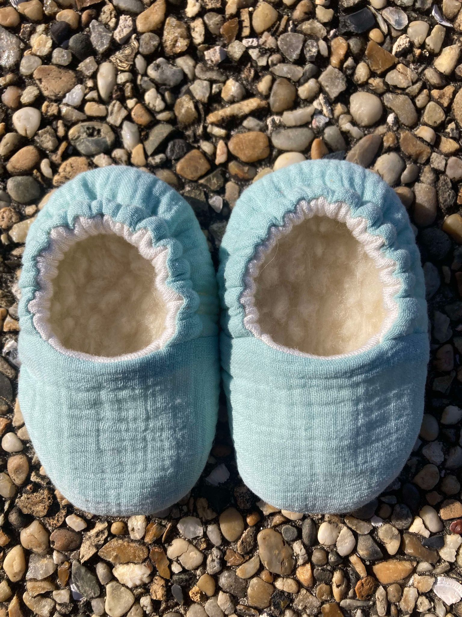 chausson bébé reversible gaze coton bambou laine uni vert eau (2)