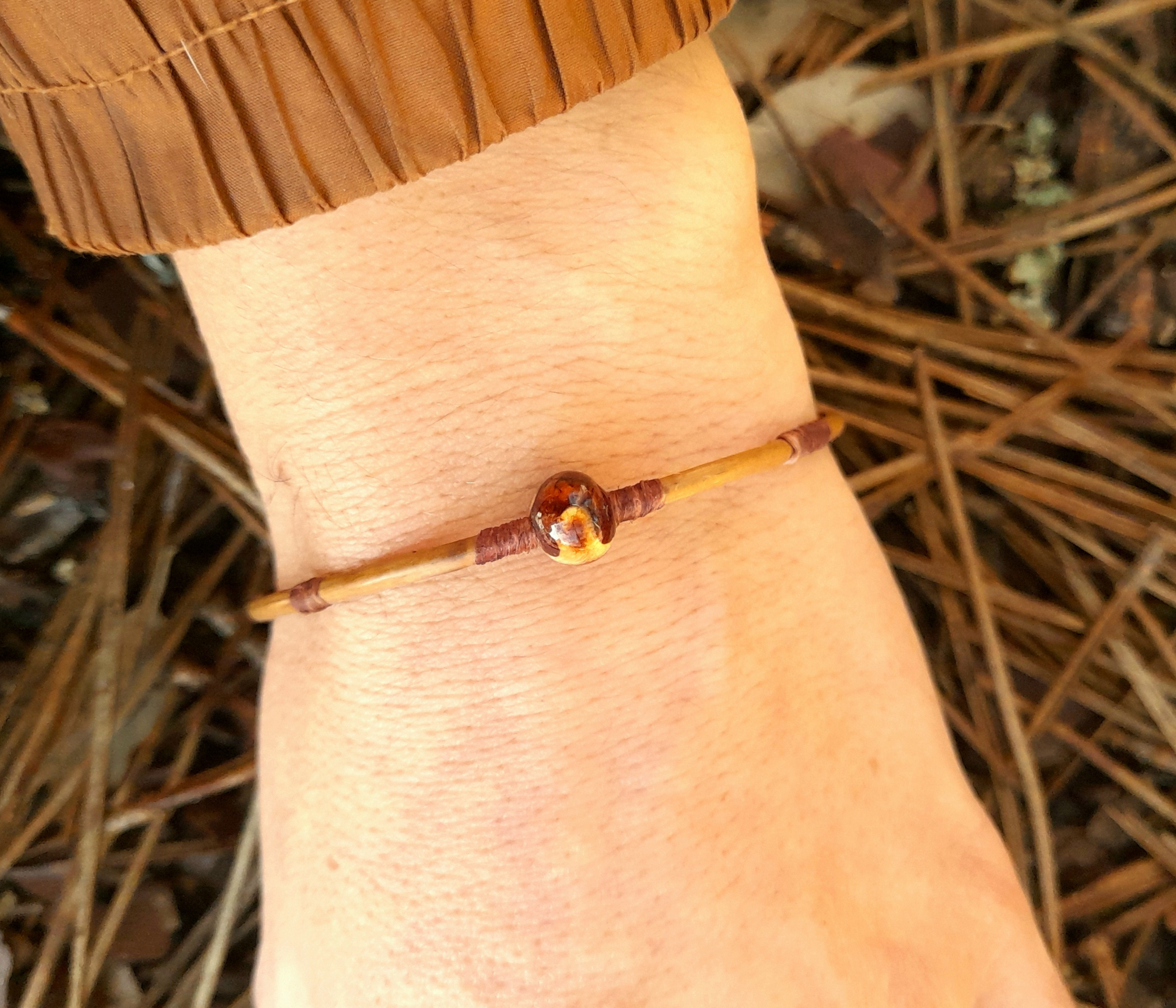 bracelet aiguille de pin et bois de pomme de pin artisanal landes