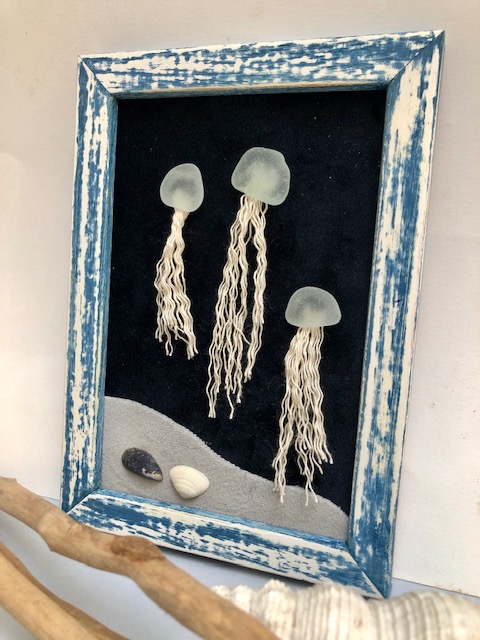 IMG_cadre bois leu blanc coquillages meduse verre de mer artisanal france landes6873