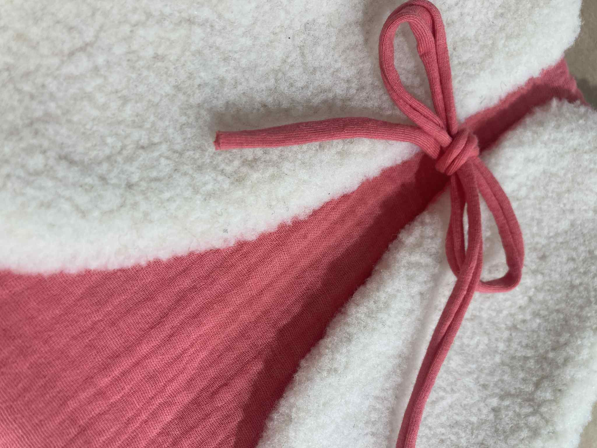 gilet laine mouton artisanal bébé ecru grenadine