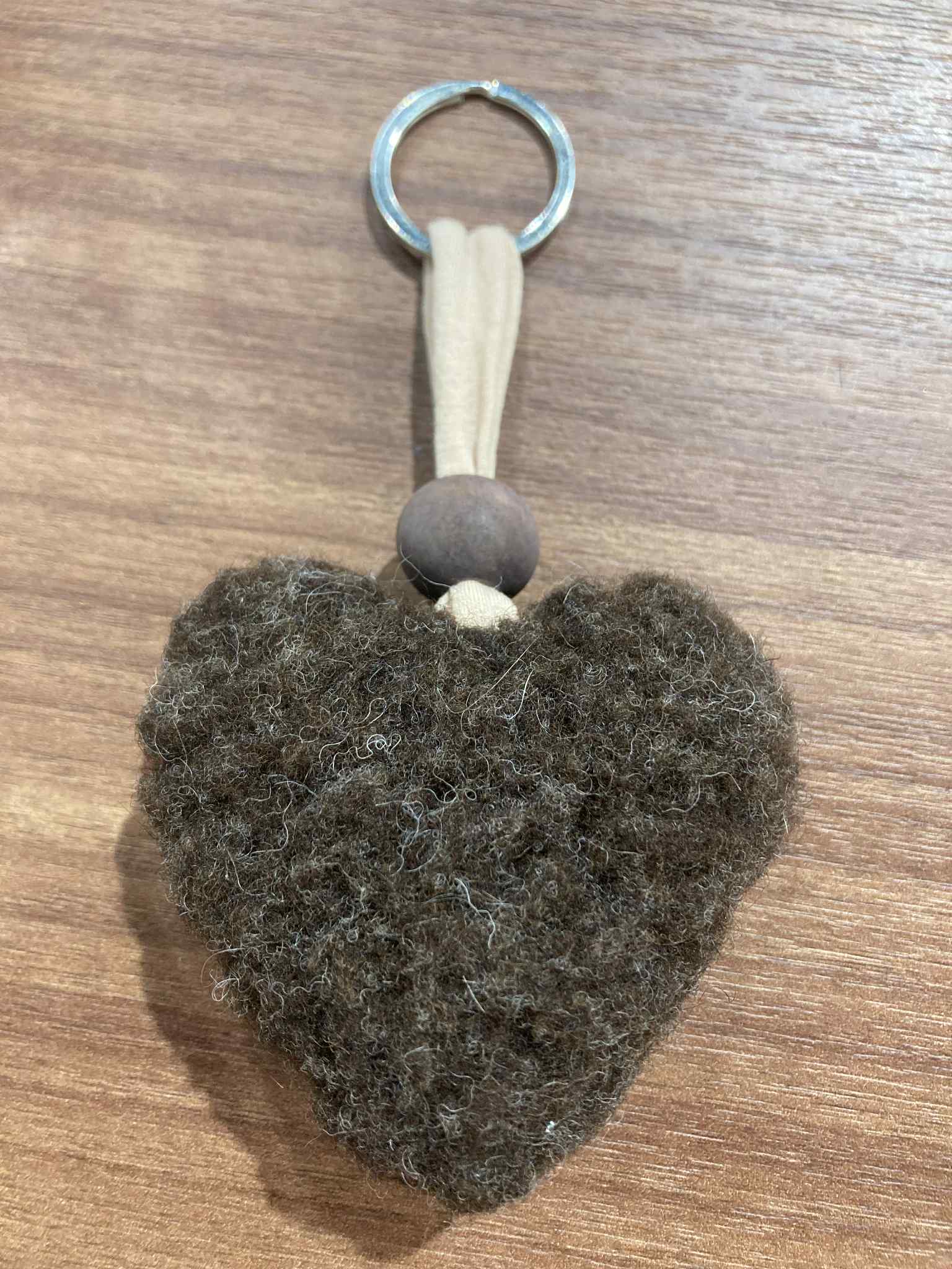 porte cle mouton marron coeur beige