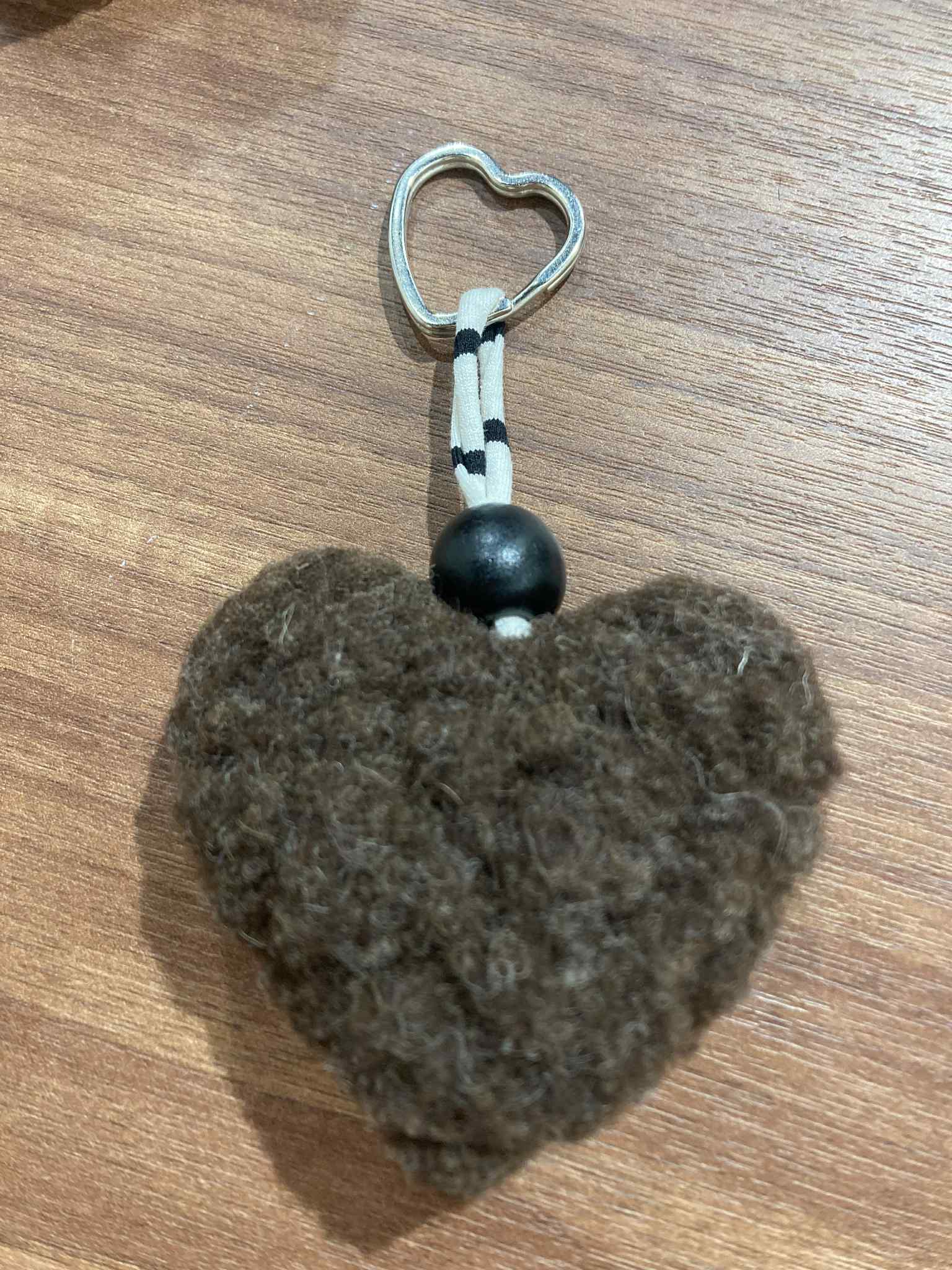porte cle mouton marron coeur rayé