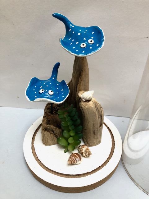 cloche deco poissons raies bleues blanc bois flotté