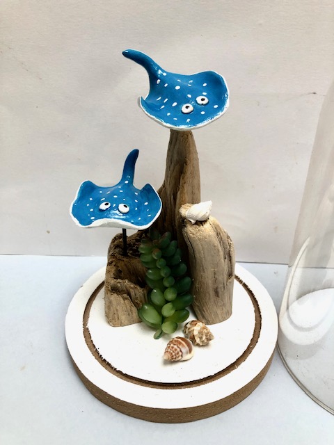 cloche deco poissons raies bleues blanc bois flotté
