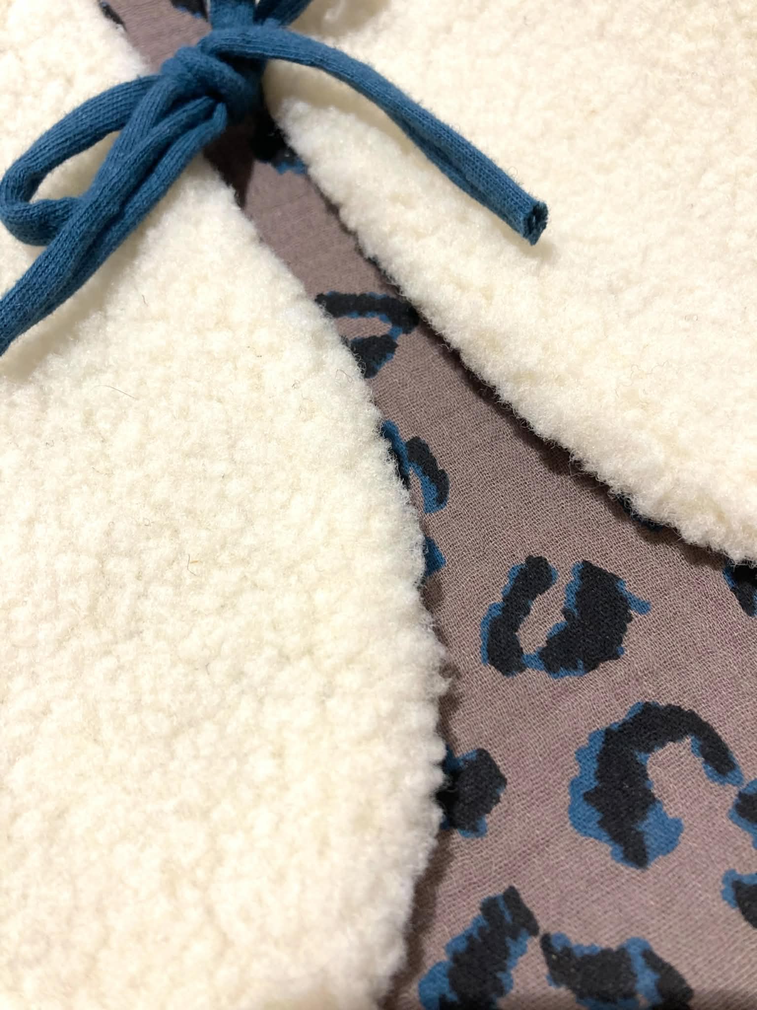 gilet laine bebe france pyrénées pays basque léopard ecru