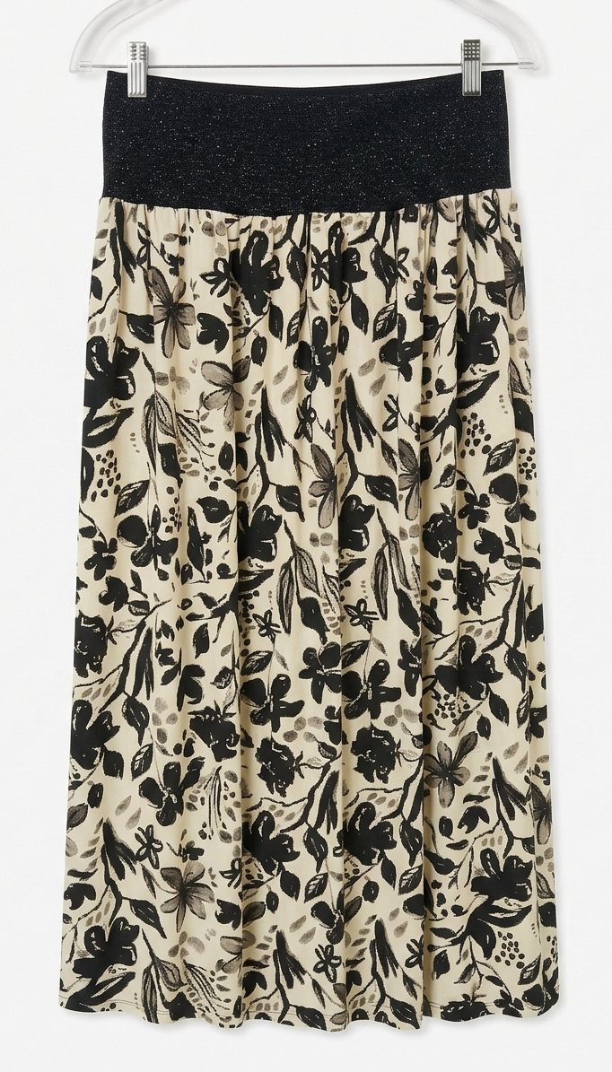 jupe viscose fleuri noir fond beige cintre