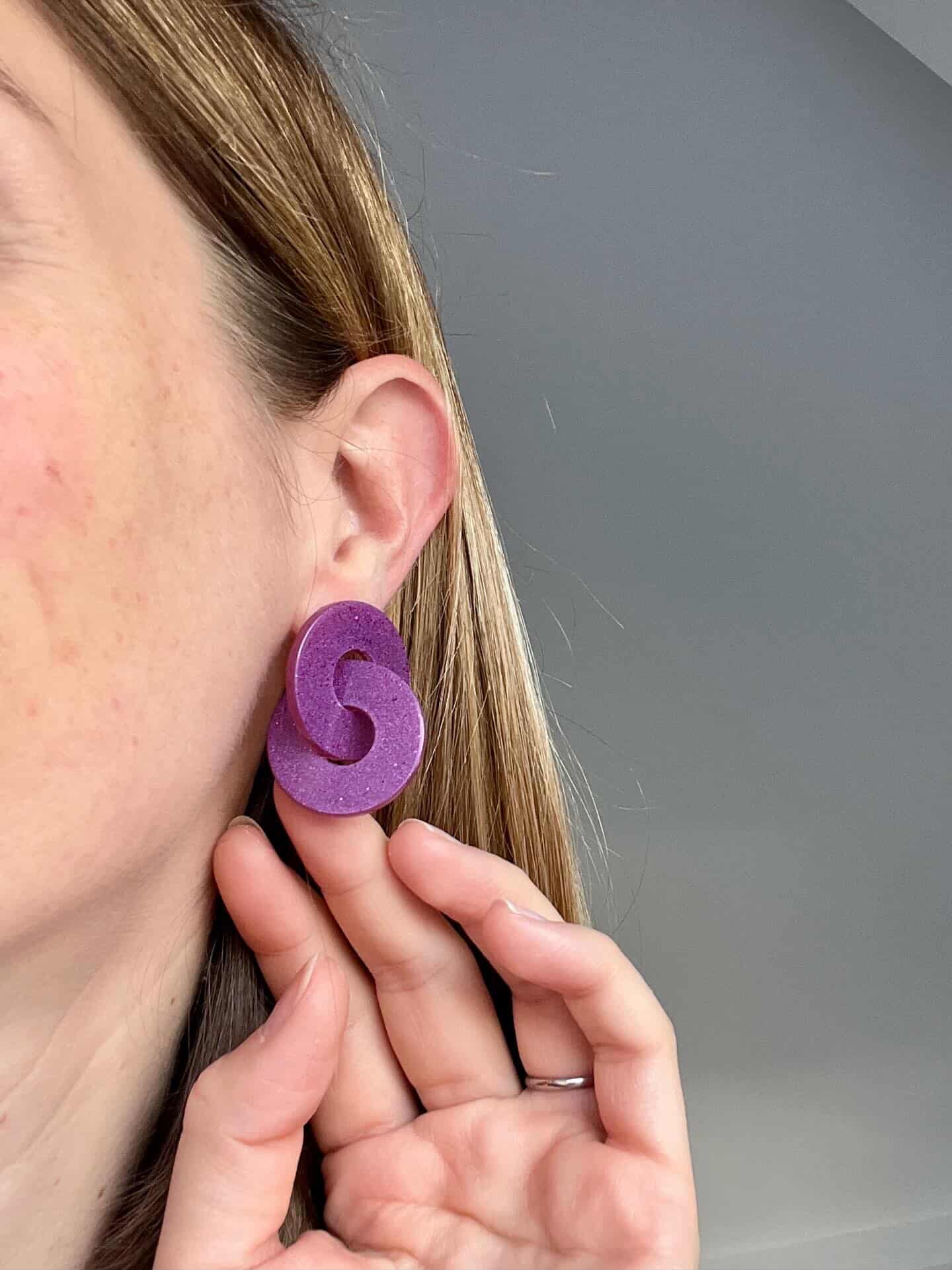 bo double anneaux entrelaces violet dune