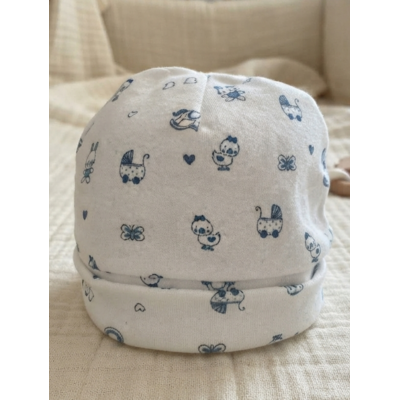 bonnet naissance petits motifs