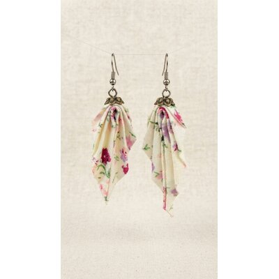 boucle oreille tissu fait main et crochet acier fleuri blanc rose