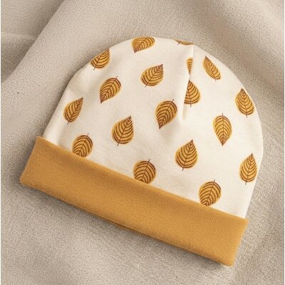 bonnet naissance fait main feuilles blanc moutarde