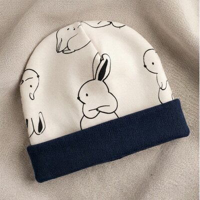 bonnet naissance fait main lapins noir blanc