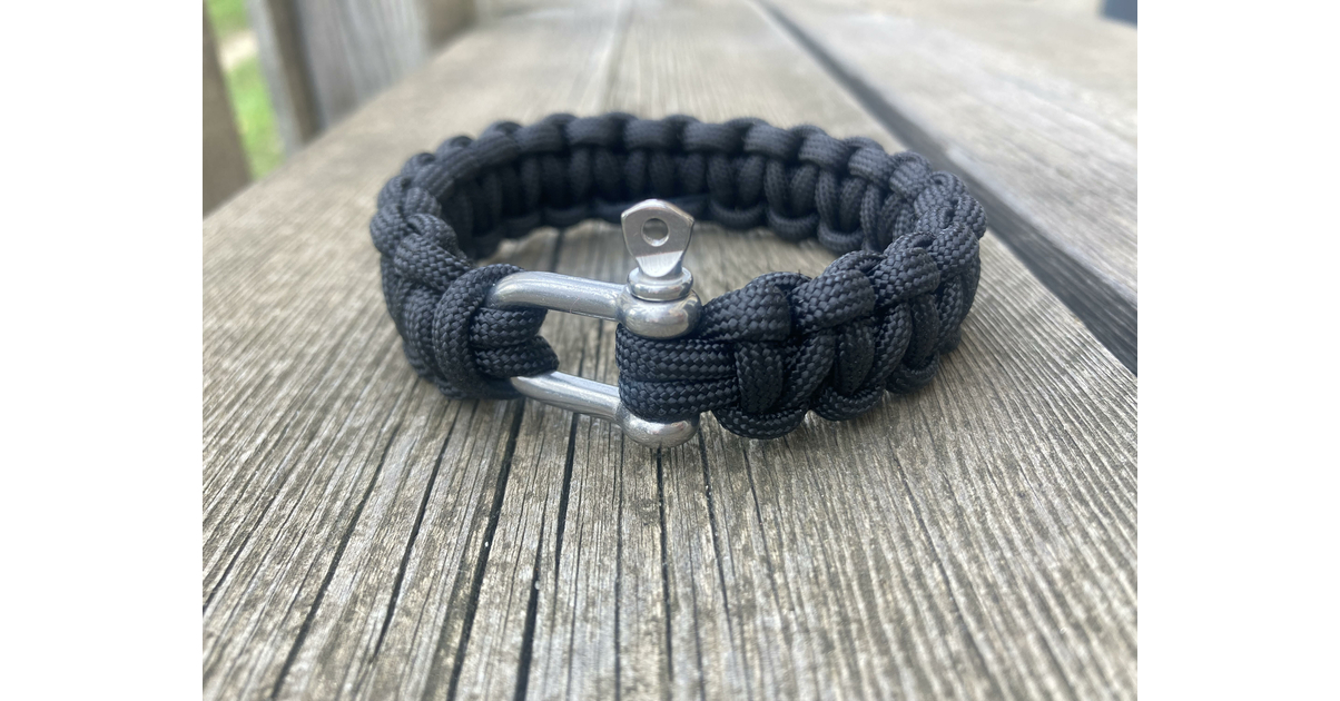 Bracelet de survie paracorde : tressé en corde de parachute - Metal Badge