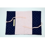 protege carnet santé bébé tissu coton lin naturel et bleu marin fleurs rose pale (3)