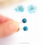 boucles oreilles puces résine et fleurs séchées dentelle roi bleu turquoise (3)