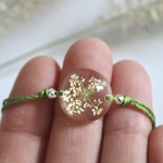 bracelet macramé coulissant réglable fleur séchée vert rond bulle carotte sauvage (3)
