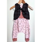 ensemble gilet bébé lainage et jersey tetes de chat avec couronne rose clair