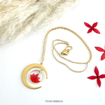 collier chaine pendentif laiton croissant lune doré fleur séchée ixora rouge martinique