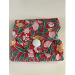 protege slip lavable  fleuri rouge