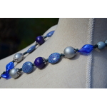 collier bleu violet argent détail