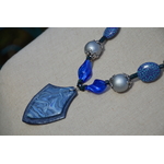 collier bleu violet argent détail perle