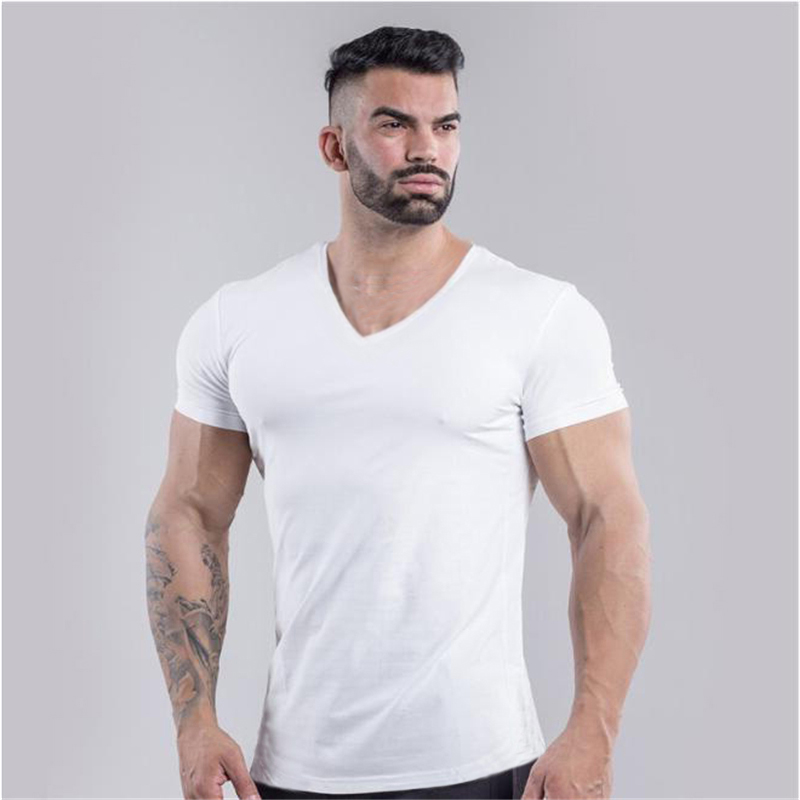T-shirt-manches-courtes-pour-homme-estival-et-de-marque-en-coton-col-en-v-Design