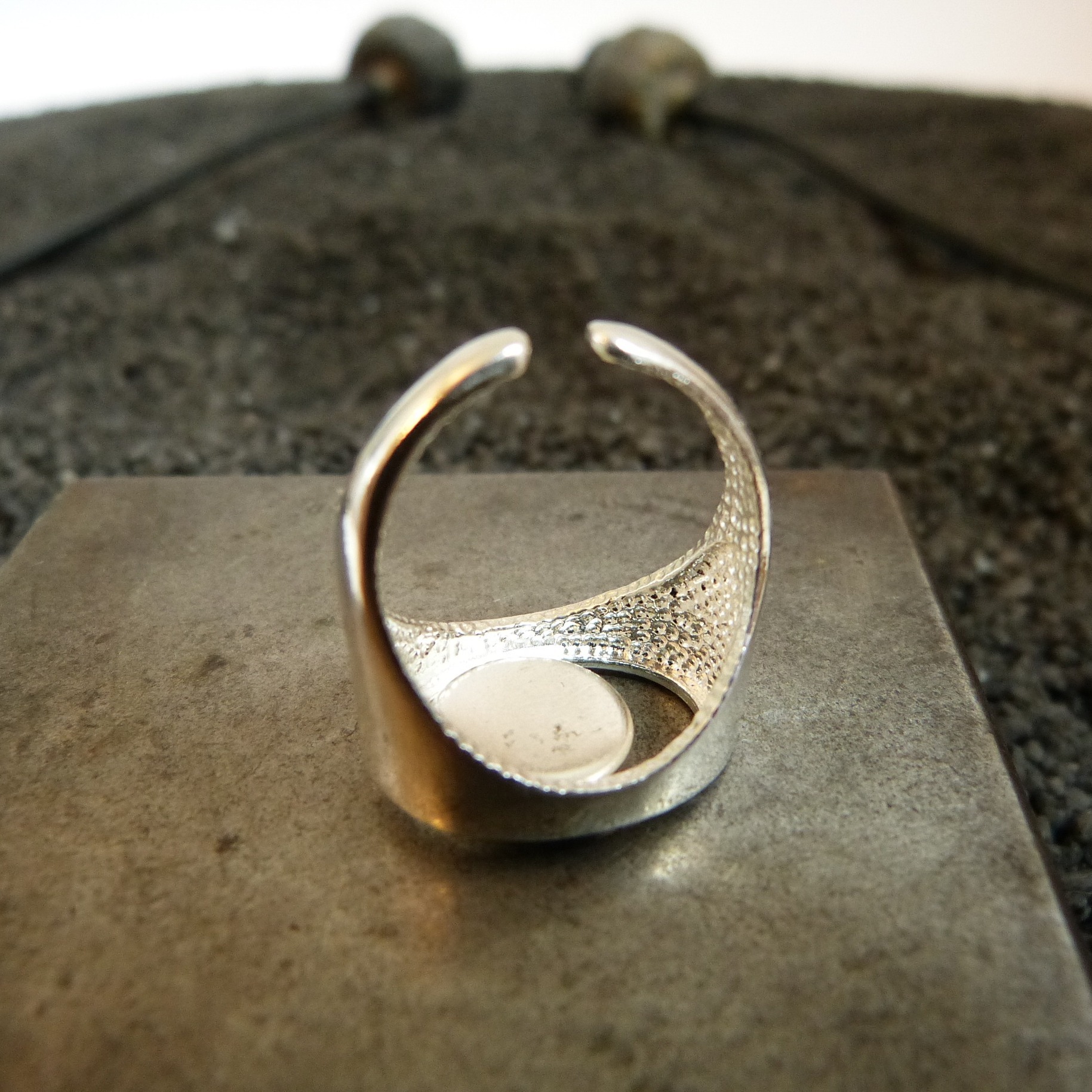 Bague eyes argenté