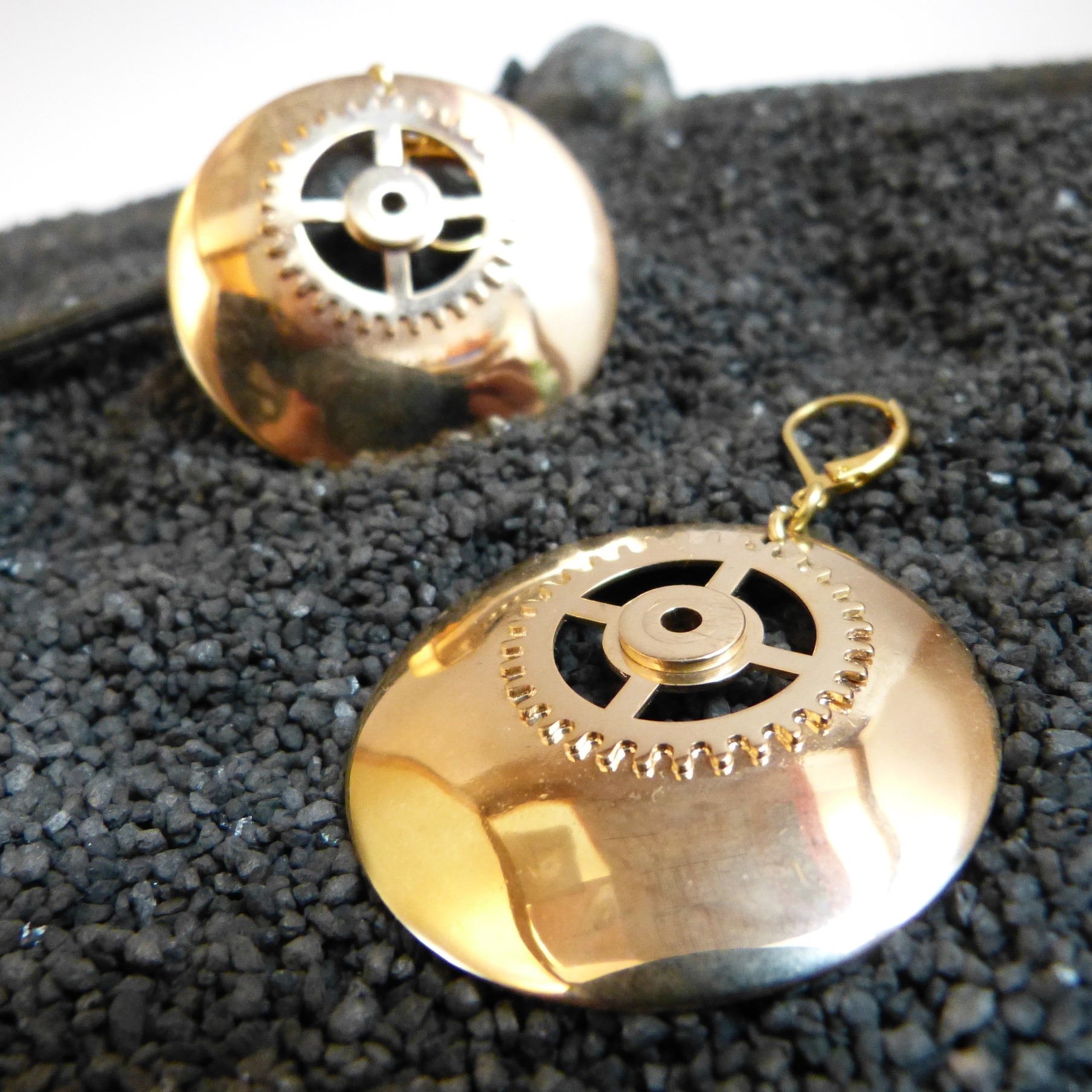boucles engrenages doré