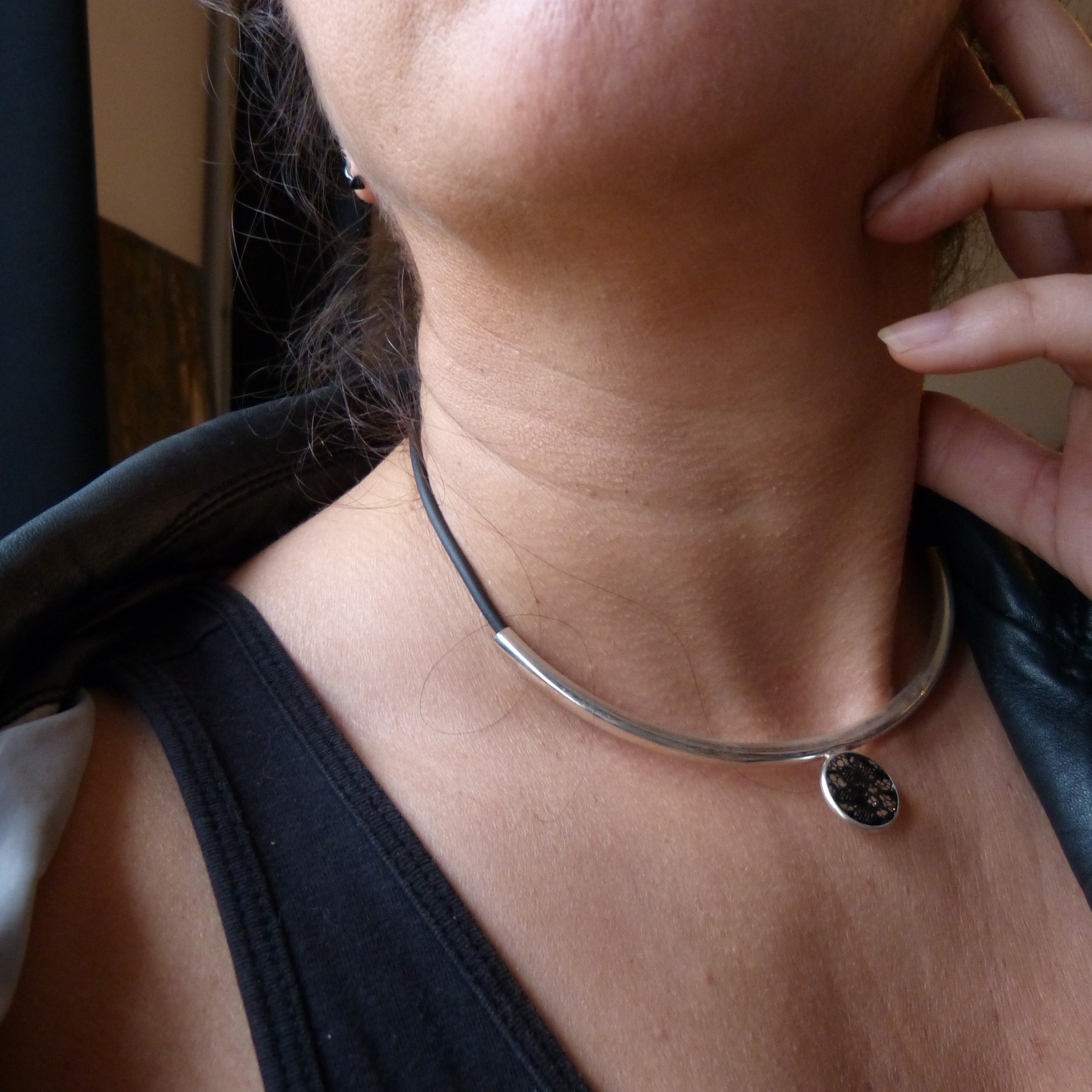 ras de cou dentelle