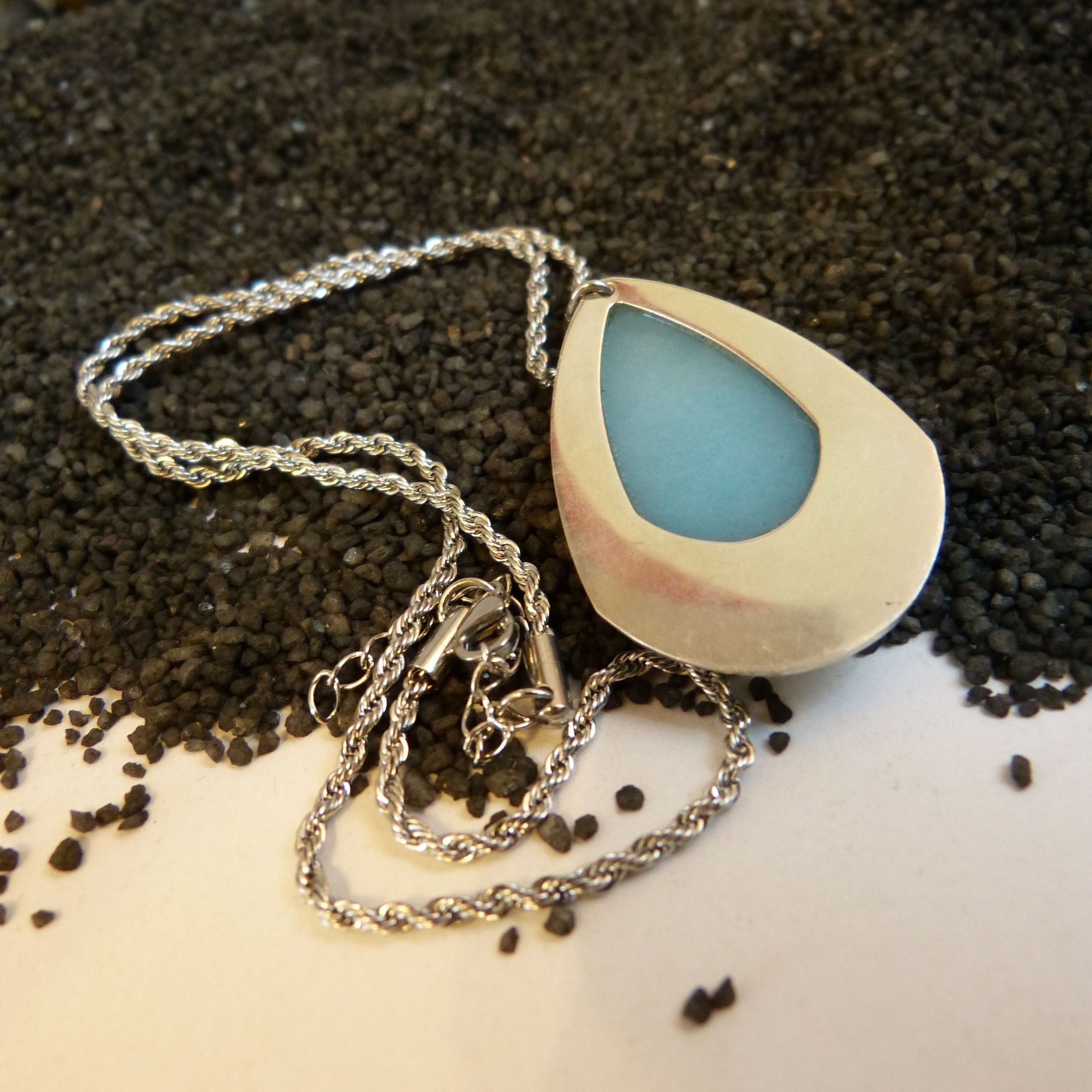 agate bleu