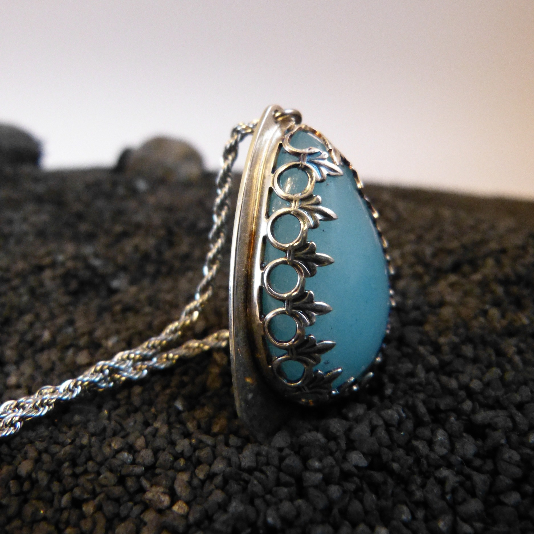 agate bleu