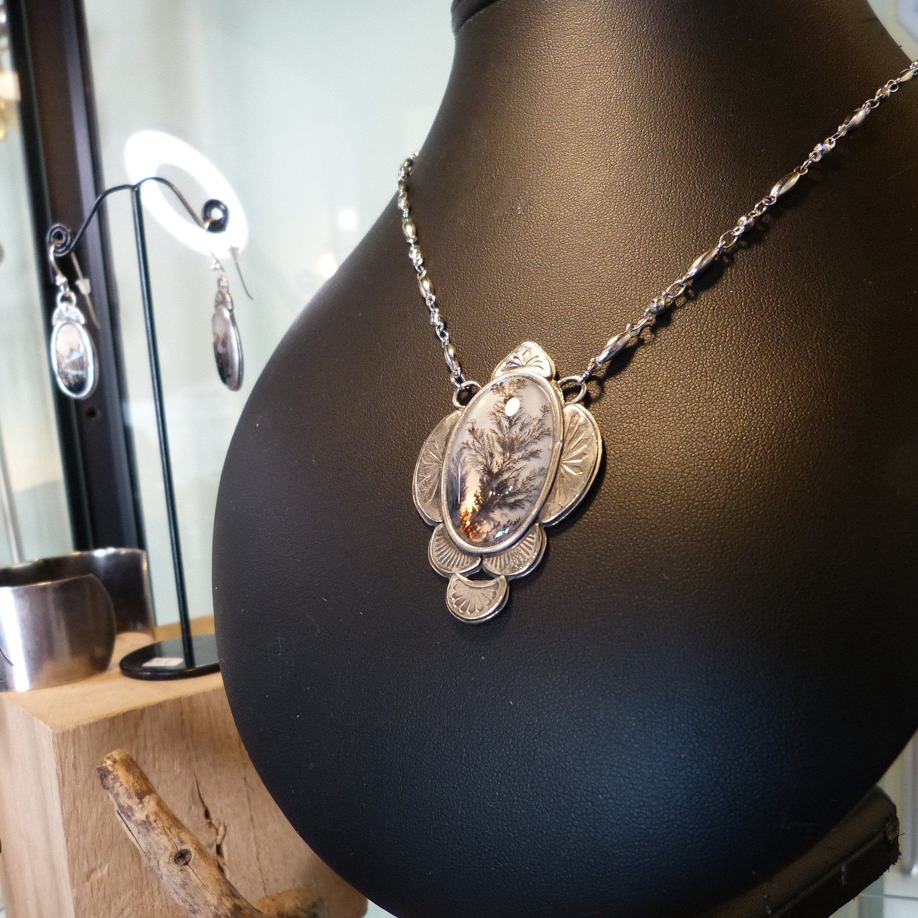 collier-pierre naturelle-agate
