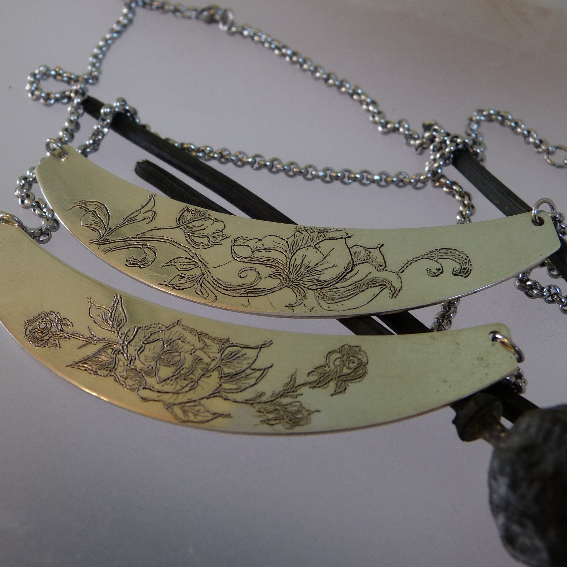 collier-gravure-argent