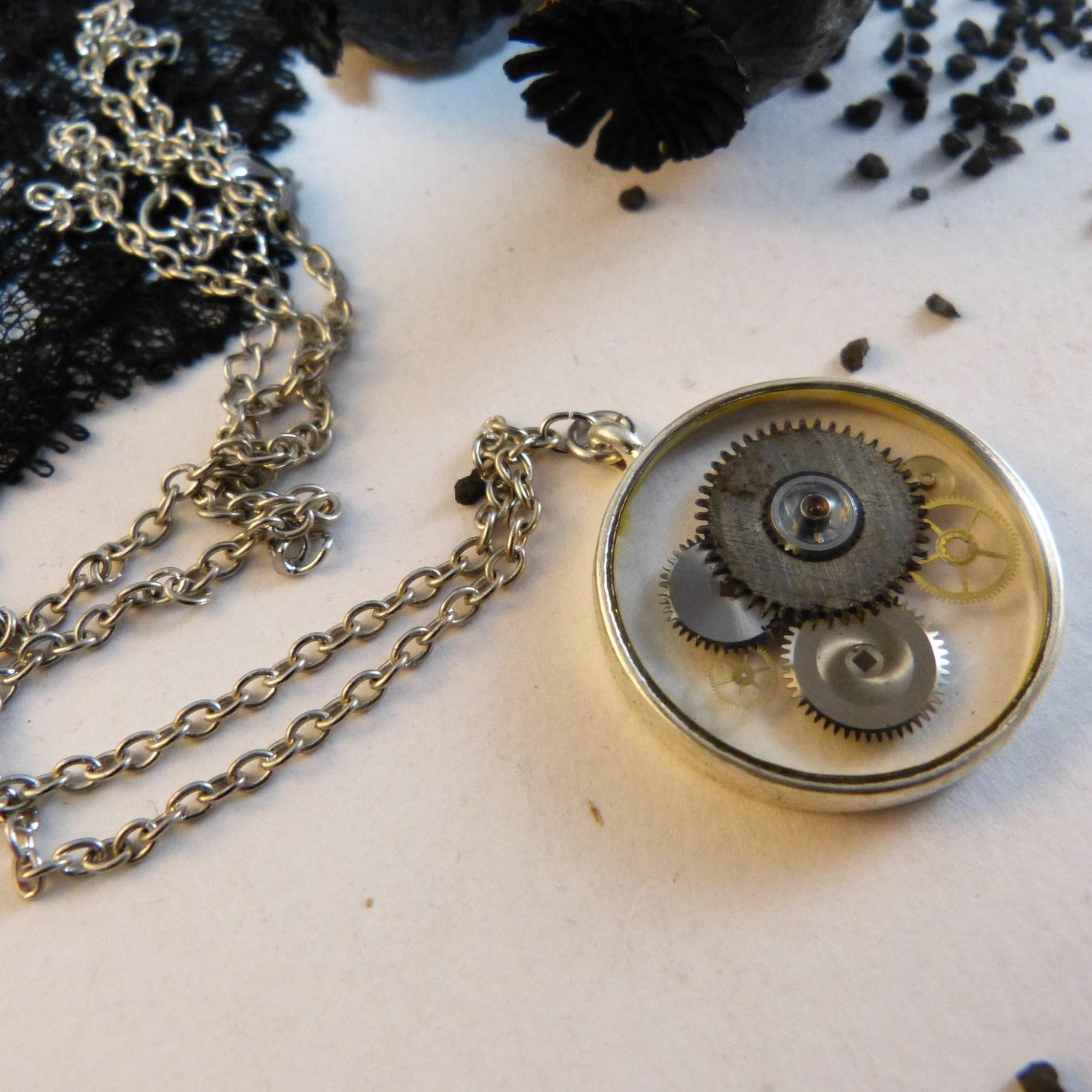 collier-engrenages-mécanisme-Belladone