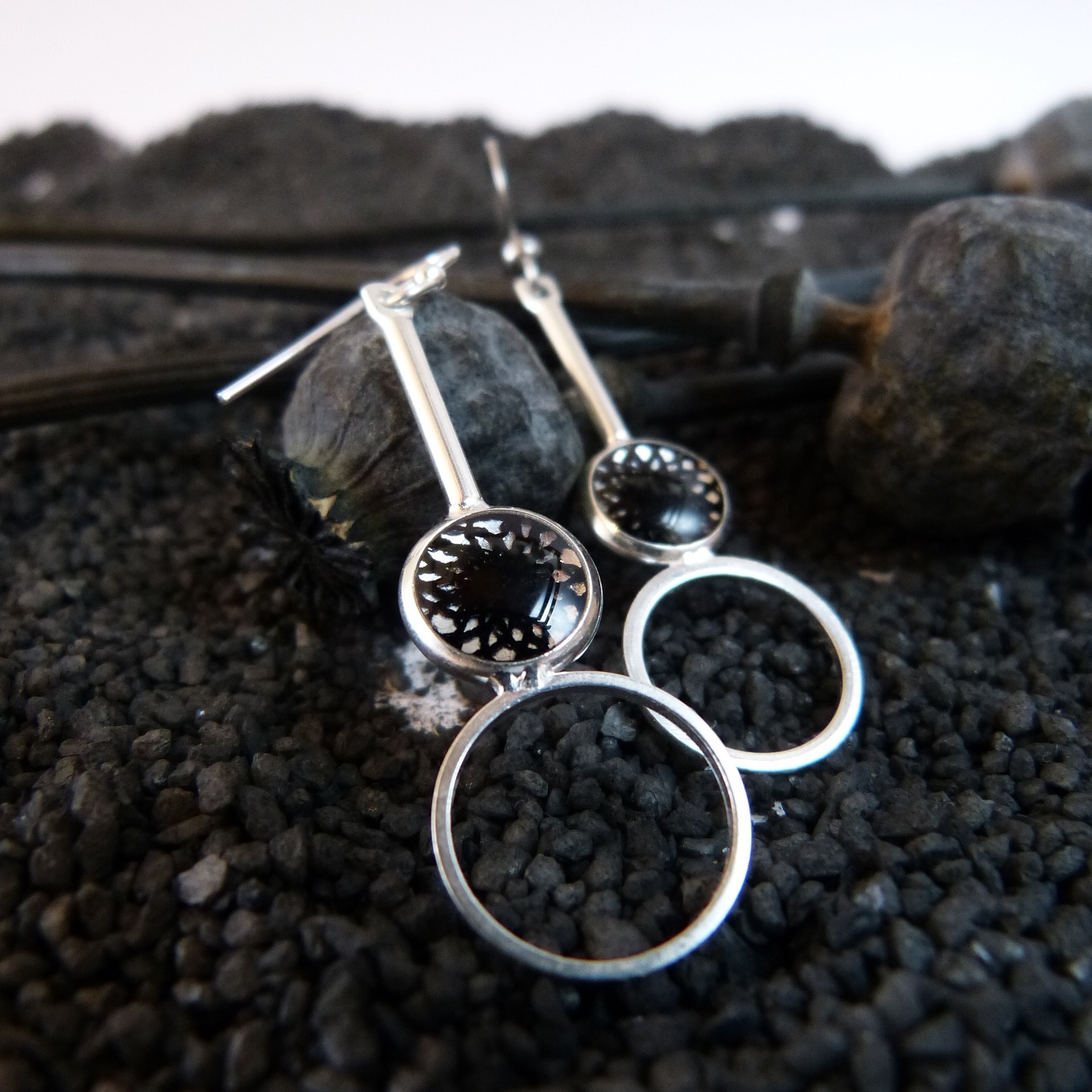 boucles doreilles-dentelle-noir et argent-Belladone