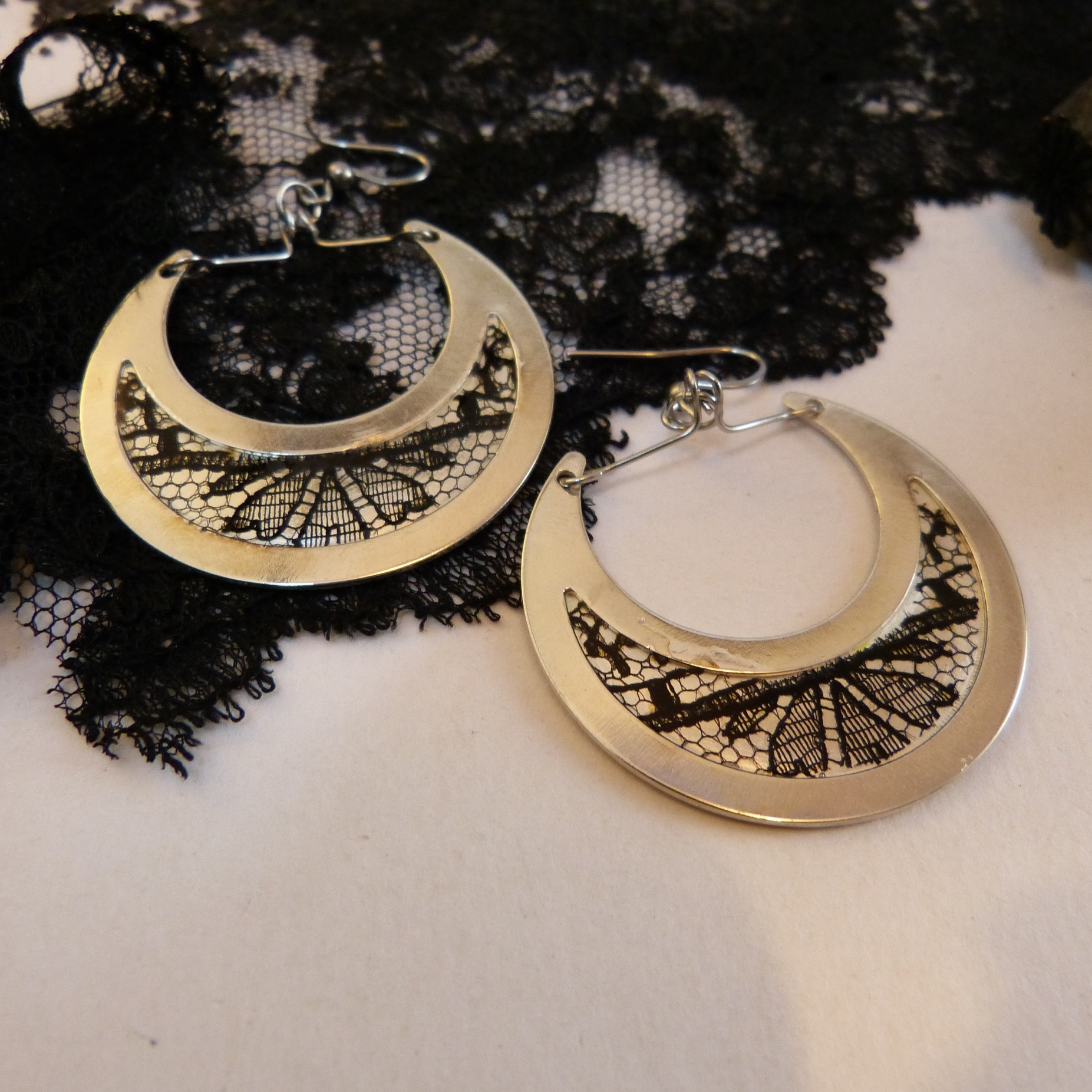 boucles doreilles-dentelle-noire argent-acier-Belladone