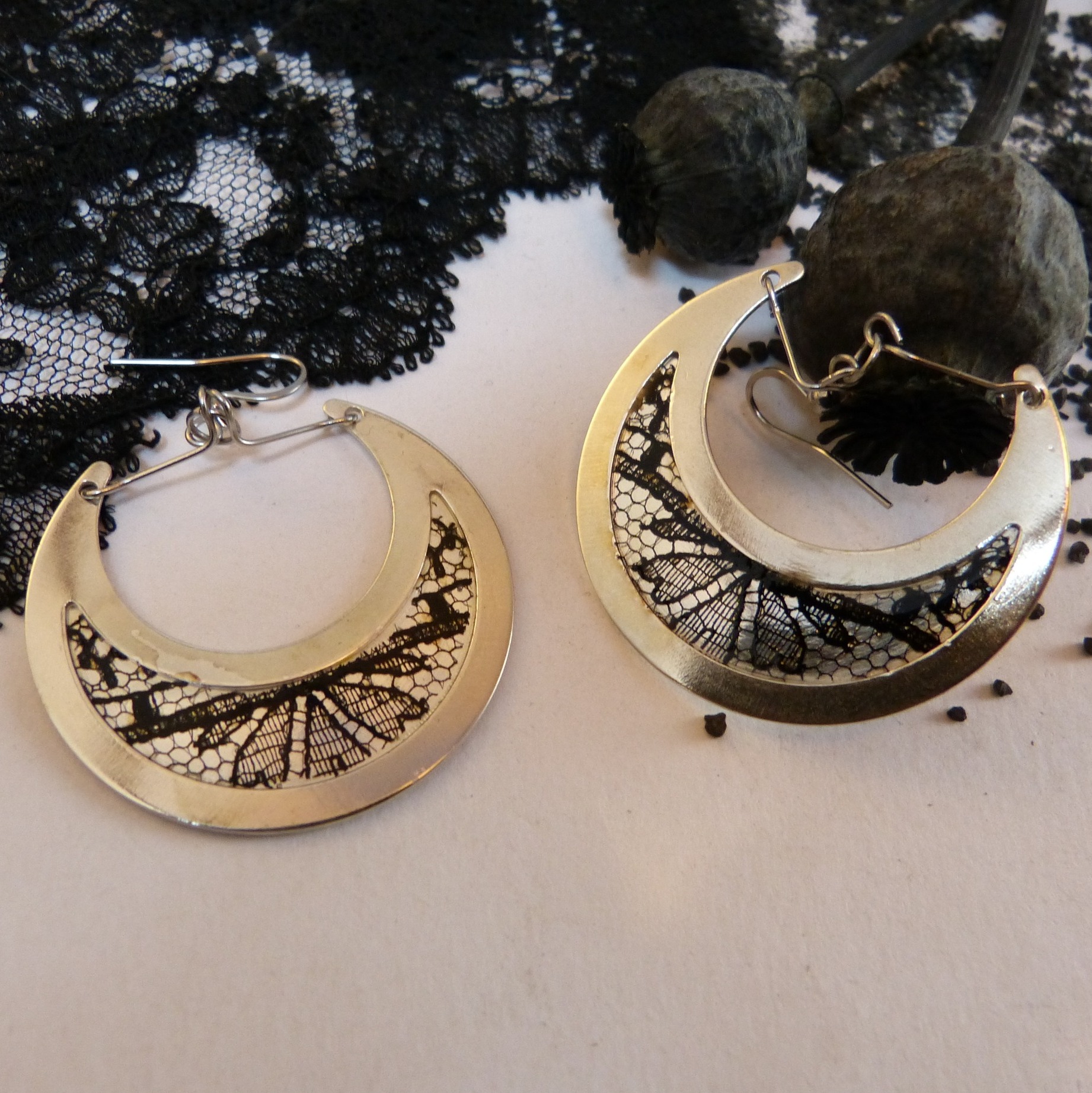 boucles doreilles-dentelle-noire argent-acier-Belladone