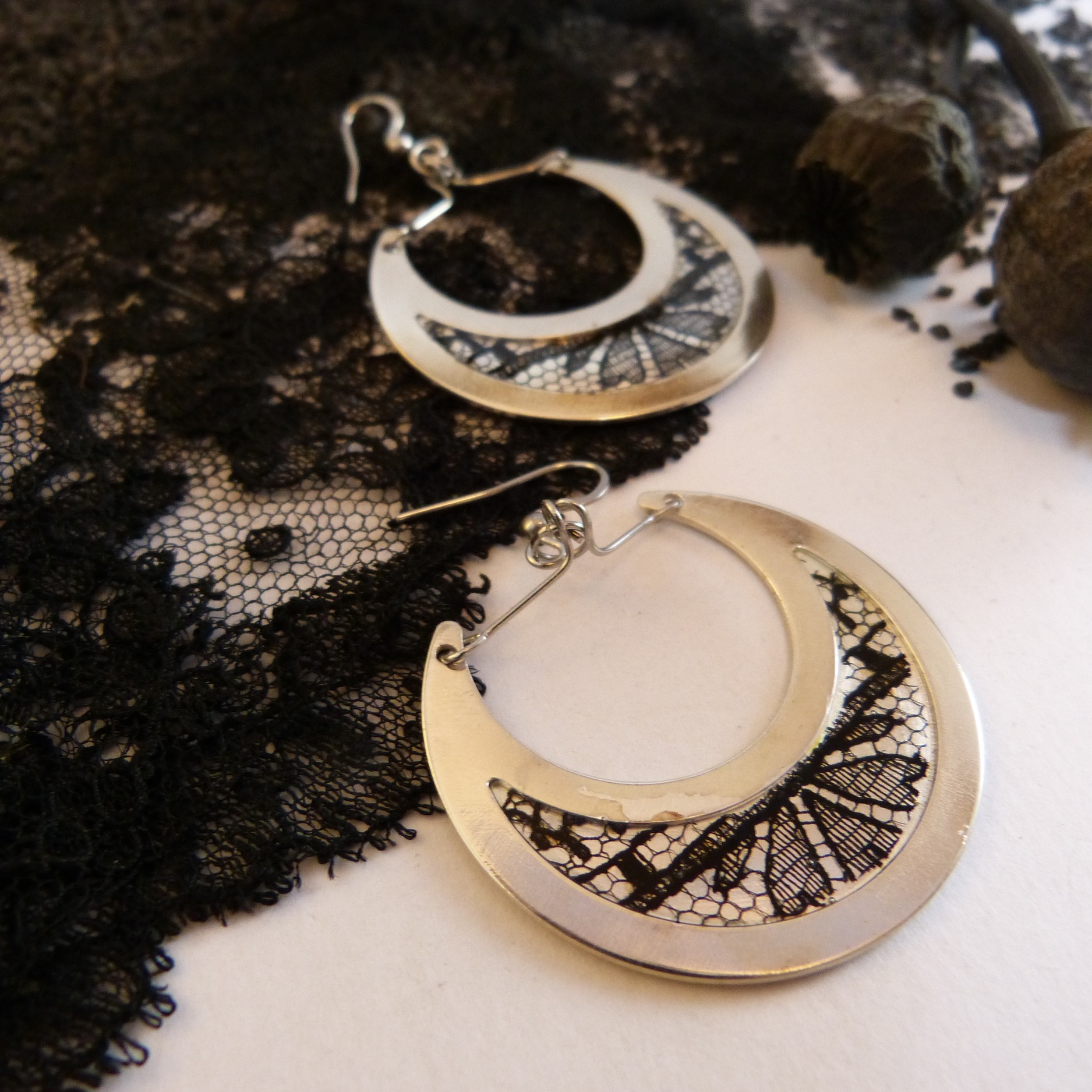 boucles doreilles-dentelle-noire argent-acier-Belladone