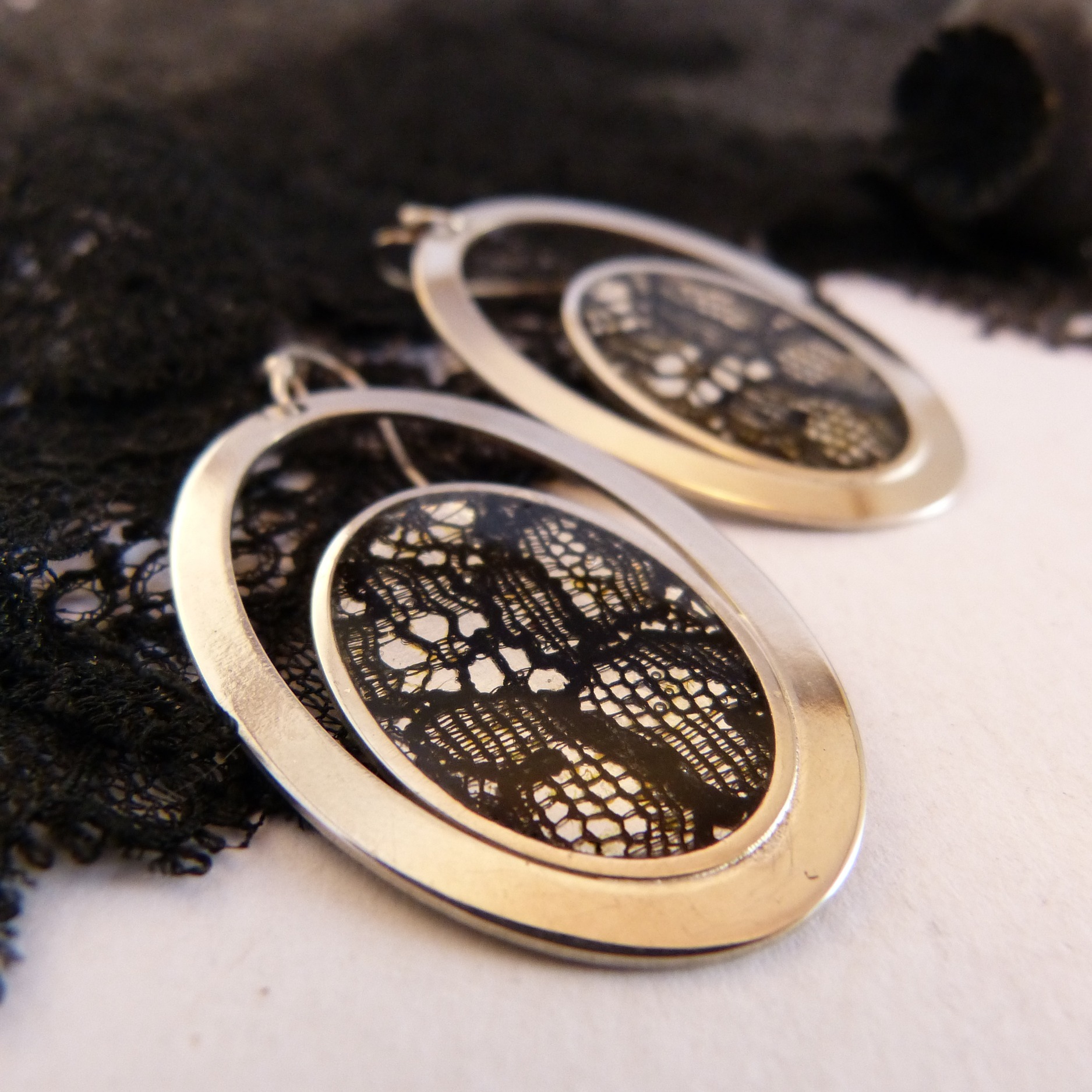 boucles-dentelle-argent-samael-belladone