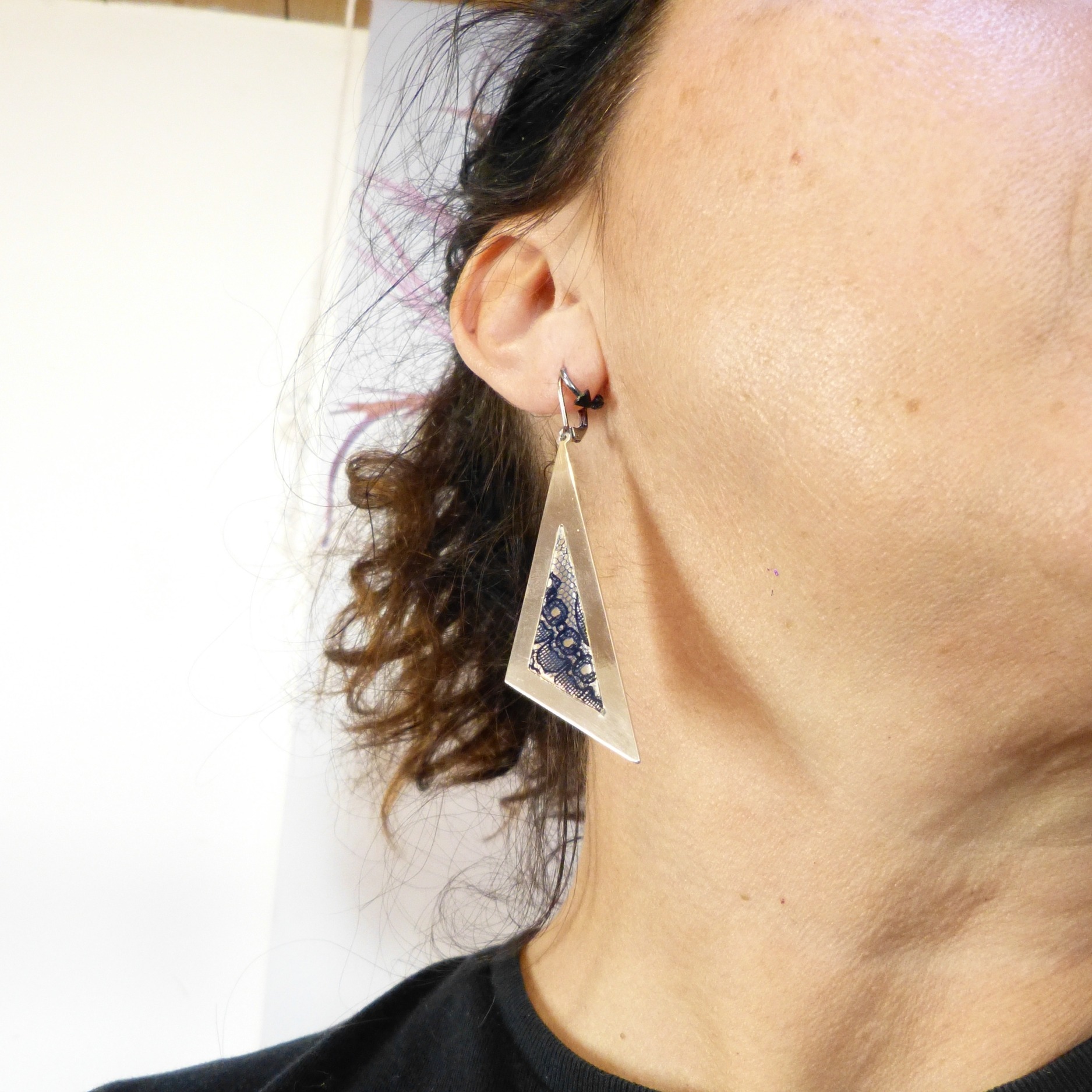 boucles-dentelle-bleue-argent-gloria-belladone