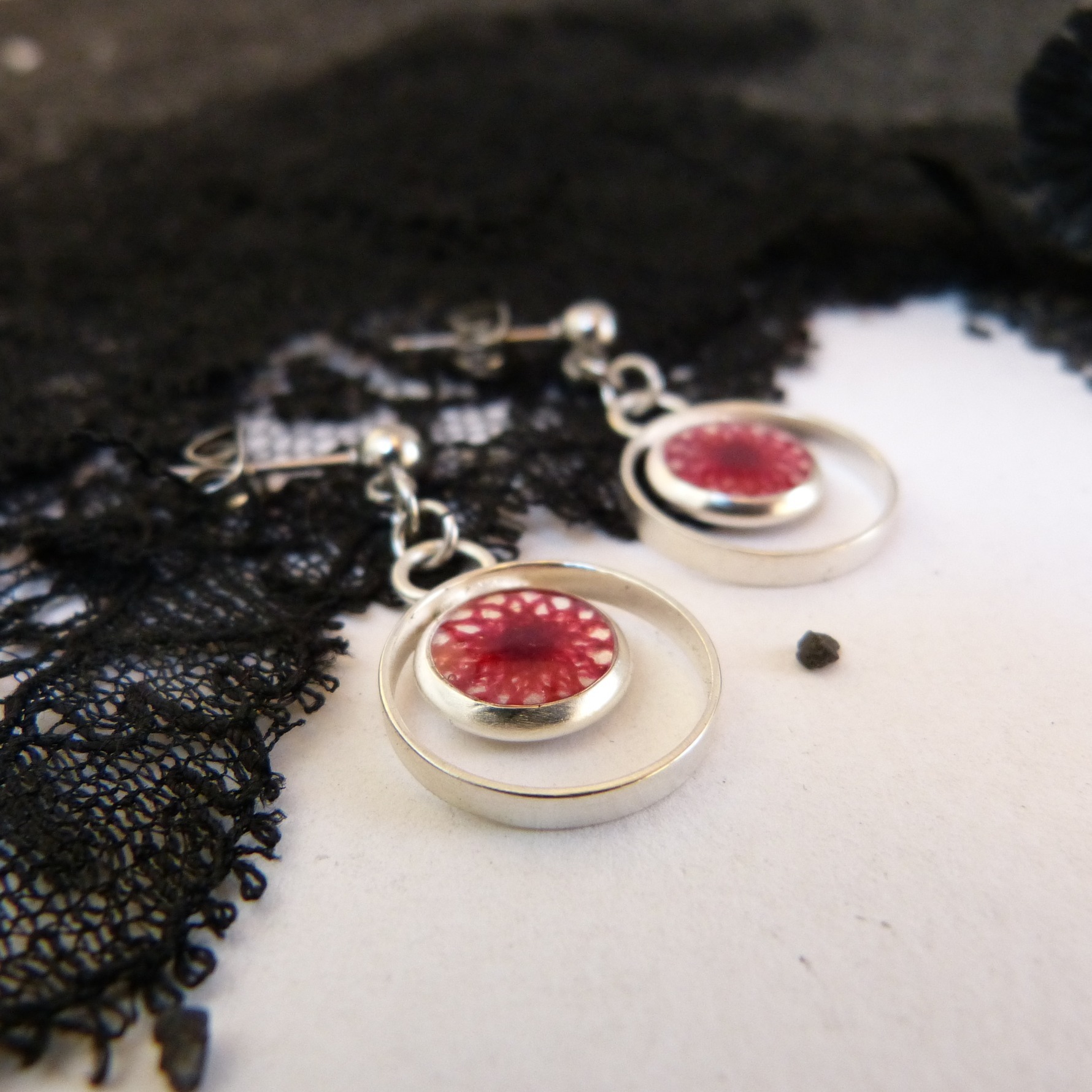 boucles doreilles-dentelle-argent-perline-belladone