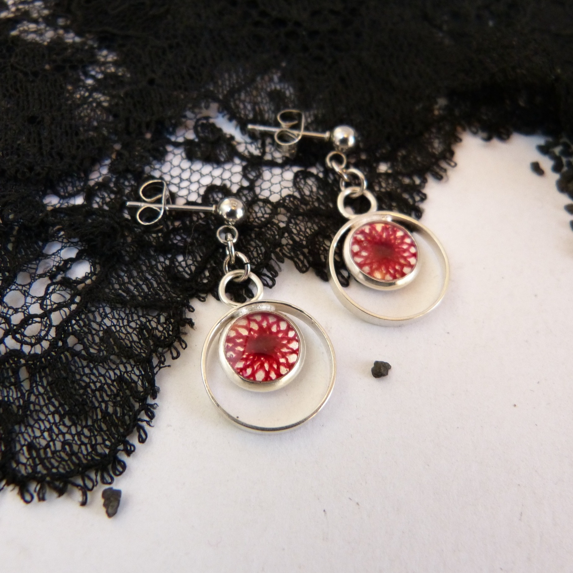 boucles doreilles-dentelle-argent-perline-belladone