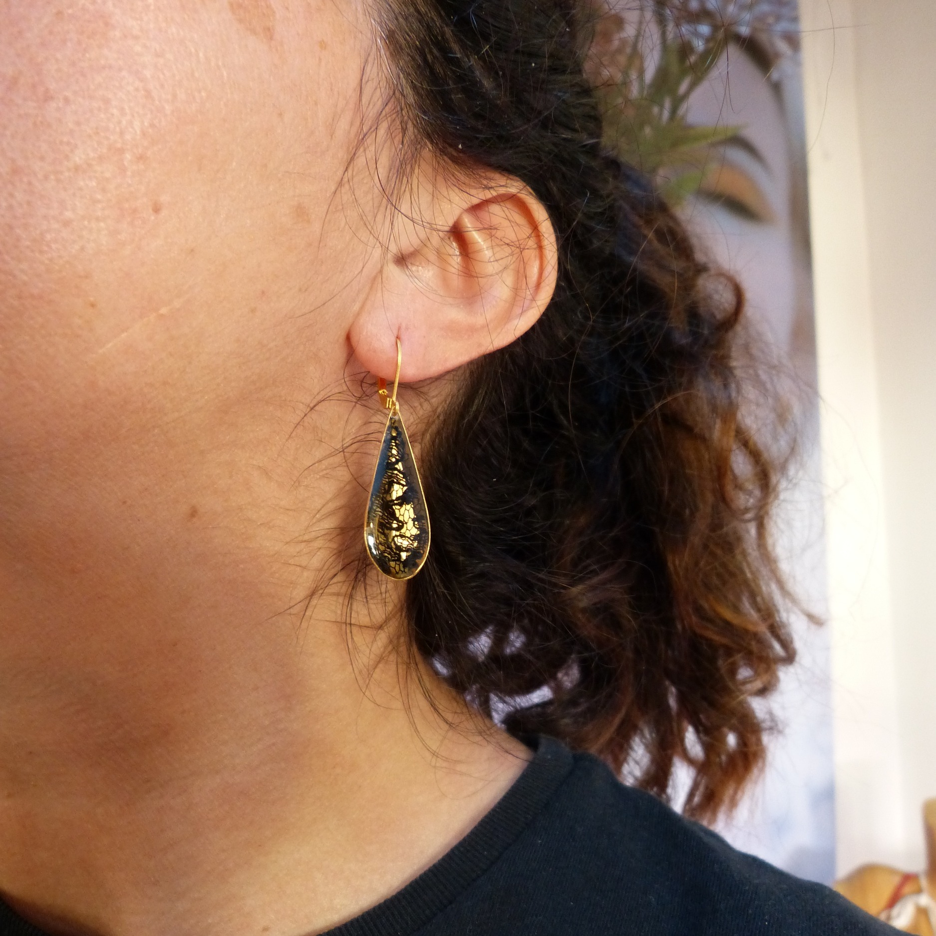 boucles-doré à lor fin-dentelle-crystal-belladone