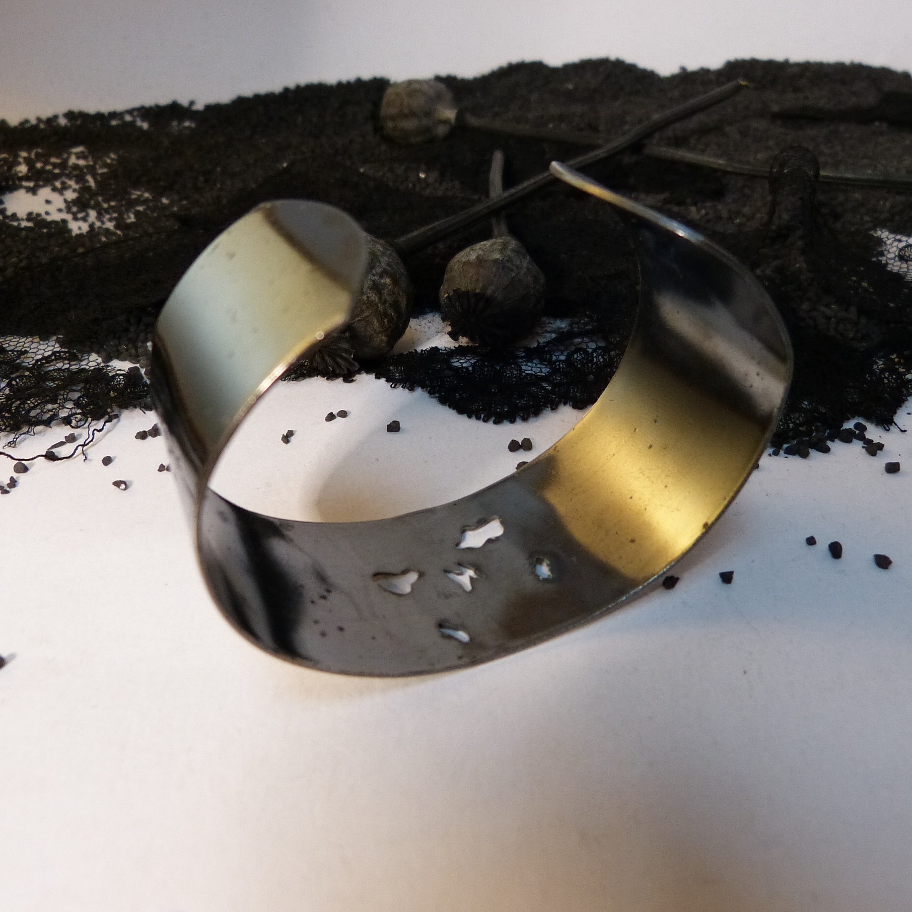 bracelet-crâne-argent-vanité-belladone