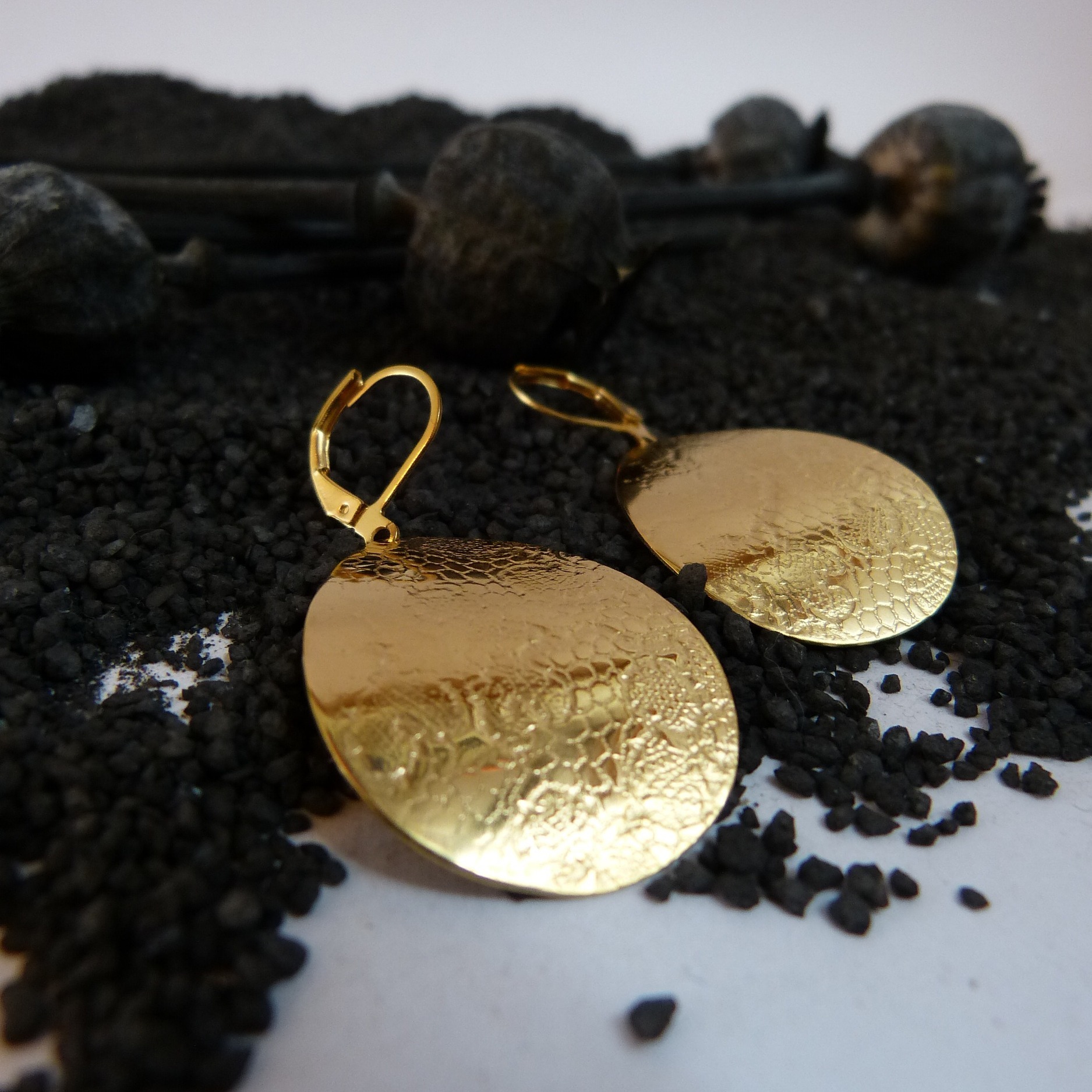 boucles-doré à lor fin-martelé-belladone