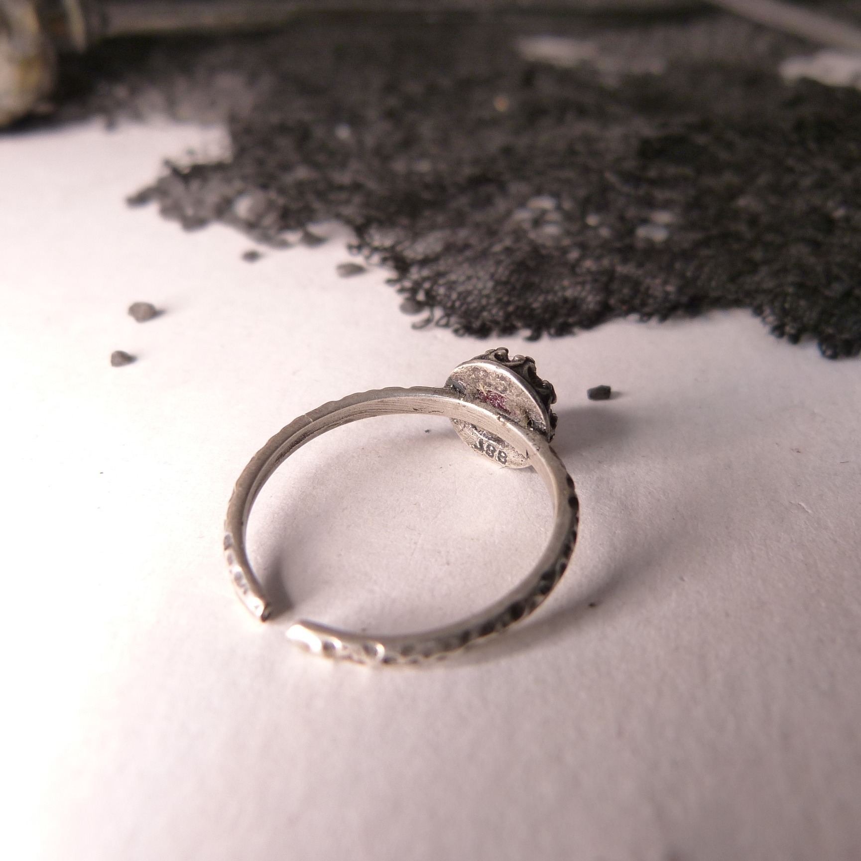 bague-pierre semi precieuse-grenat-plaqué argent belladone
