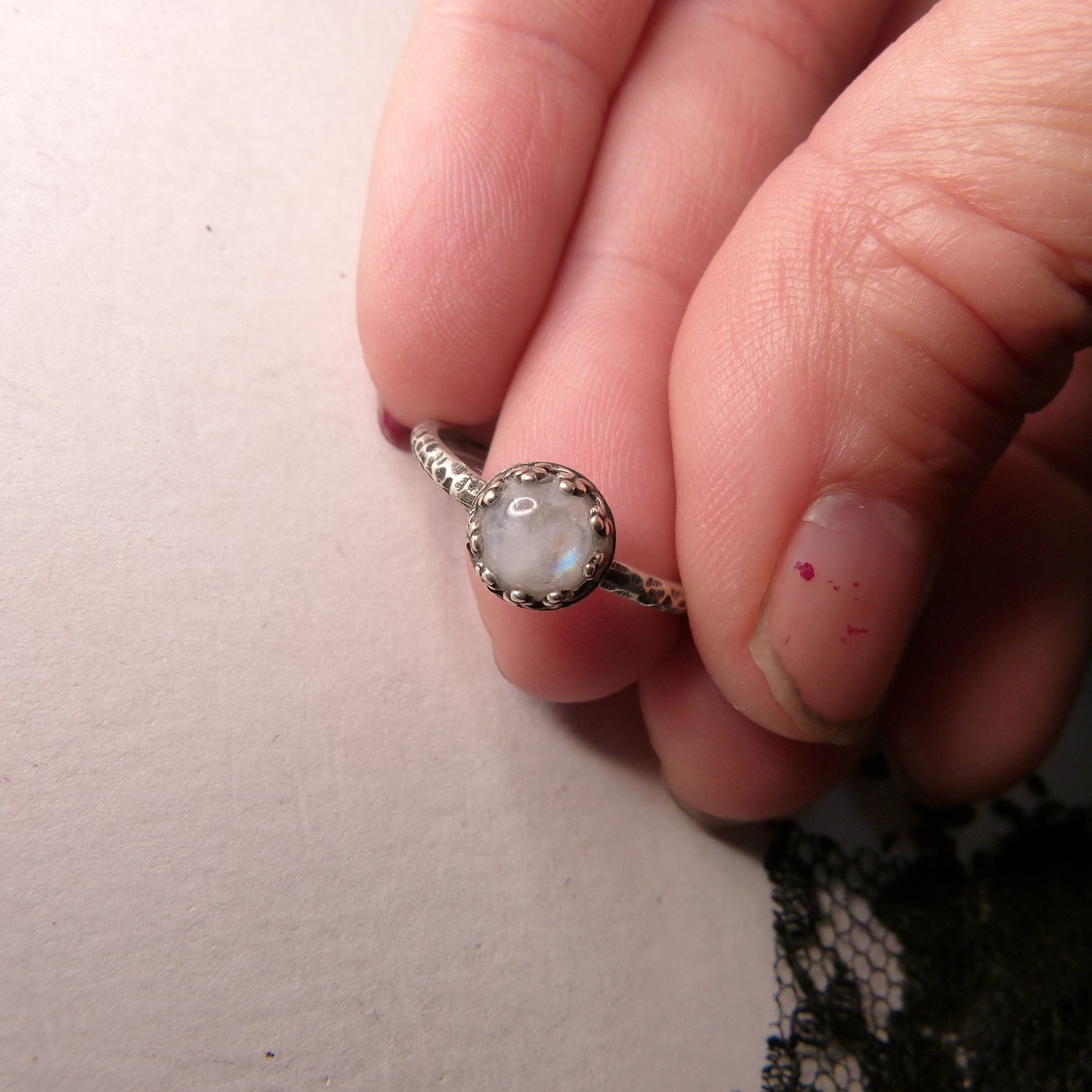 bague-pierre semi precieuse-pierre de lune-plaqué argent belladone