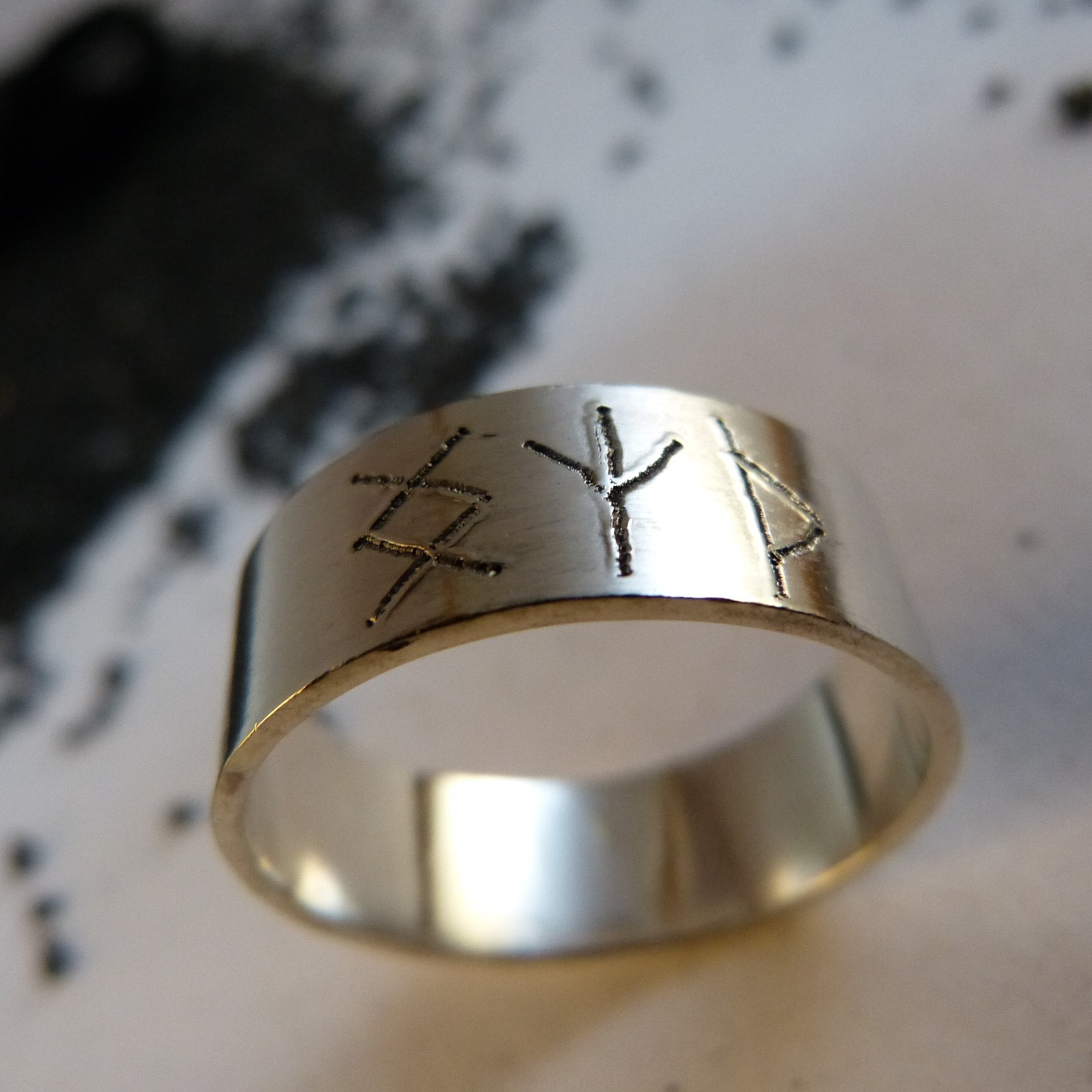 bague-rune-argent-belladone