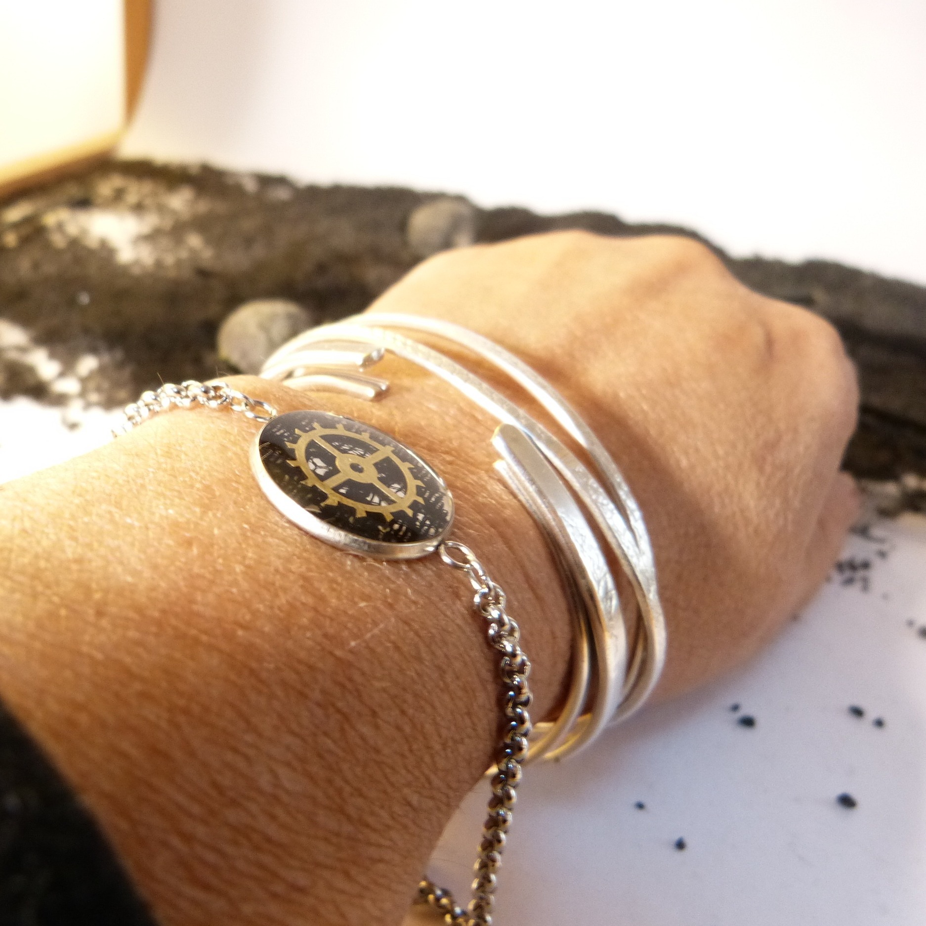 bracelet-engrenages-dentelle-belladone