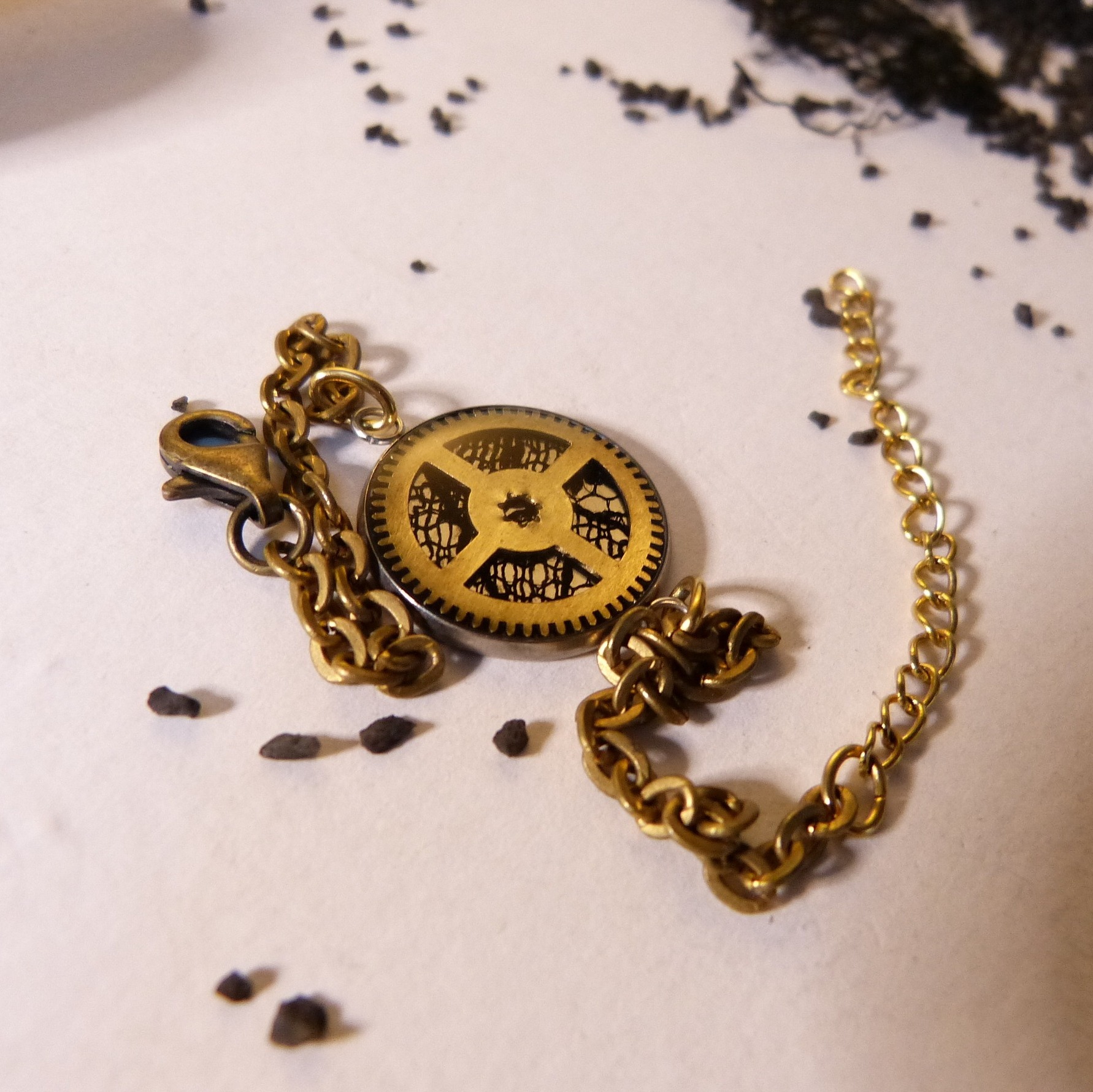 bracelet-engrenages-dentelle-belladone