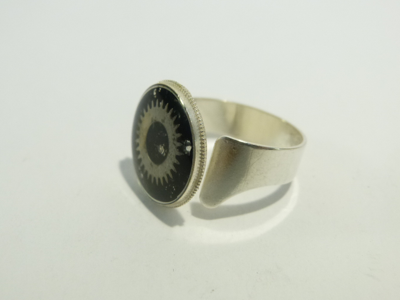 bague dentelle engrenage